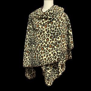 Leopard Print Fleece Blanket Shawl